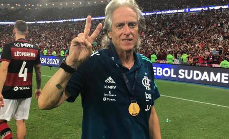 Flamengo se acerta com Jesus e aguarda contrato finalizado por anúncio