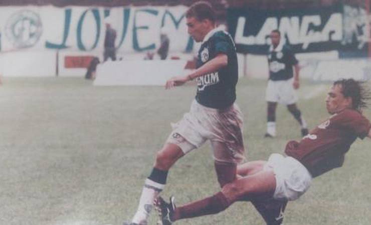 "Jogávamos mais bonito do que o Palmeiras", lamenta meia do Guarani de 94
