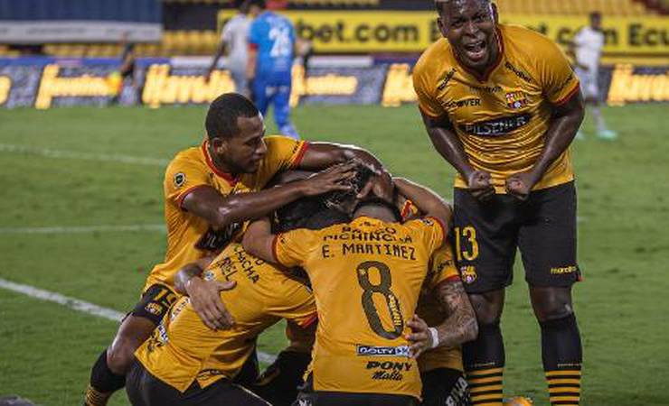 Futebol equatoriano evolui, mas segue com poucos jogadores no Brasil