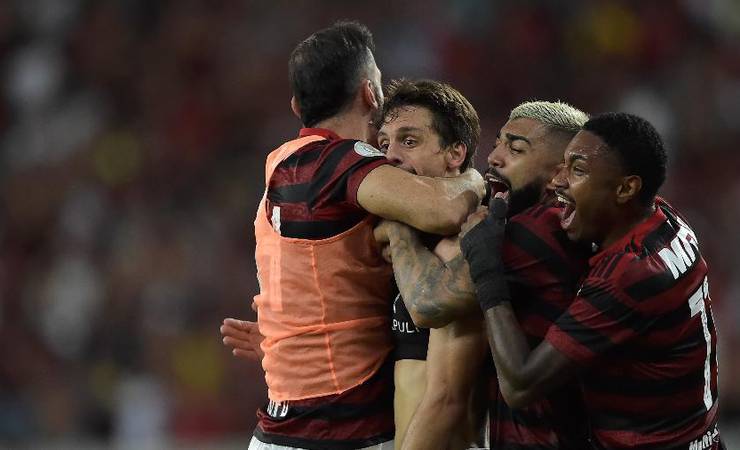 Fla pega Corinthians com a missão de "curar ressaca" e demonstrar sua força