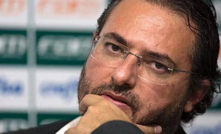 Mattos vê Palmeiras pronto para brigar com Flamengo: "Favorito em tudo"