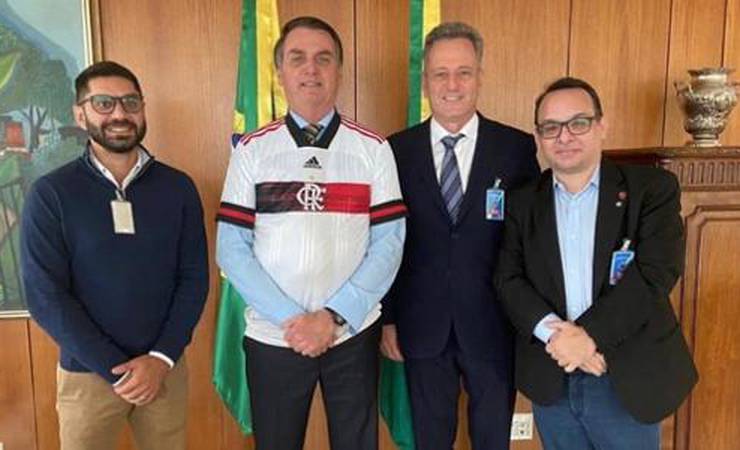Bolsonaro confirma presença no Maracanã para Flamengo x Vélez