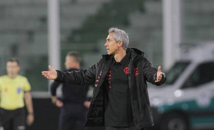 'Trabalho de Paulo Sousa é inconstante, mas tem méritos', diz Mattos