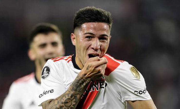 Flamengo insiste por Enzo Fernández, mas esbarra em pedida do River Plate