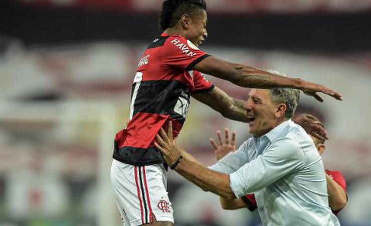 Quem foi o destaque da goleada do Flamengo contra o São Paulo?
