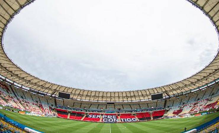 O que você pensa sobre rebatizar o Maracanã com o nome de Pelé?
