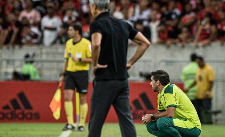 Fla vê copo meio cheio em empate e celebra bom jogo contra outro favorito