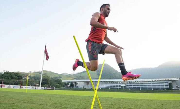 Do xadrez à fé, Thiago Maia se redescobre e avança por volta ao Flamengo