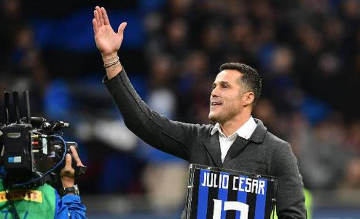 Júlio César defende Neymar e vê exagero em críticas de Neto