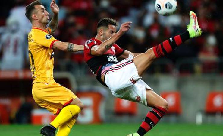 Flamengo: Renato Gaúcho exalta Isla após críticas: 'É querido pelo grupo'