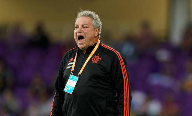 Dirigente do Flamengo é condenado a indenizar Abel Braga por danos morais