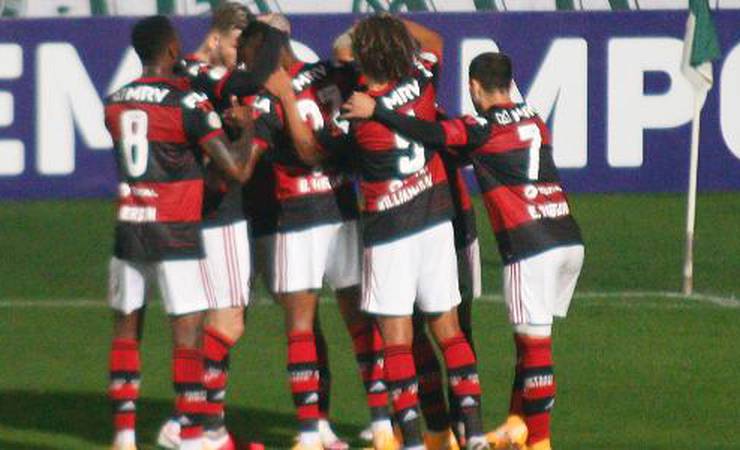 Jogador do Fla testa positivo para Covid e é afastado do jogo com o Bahia