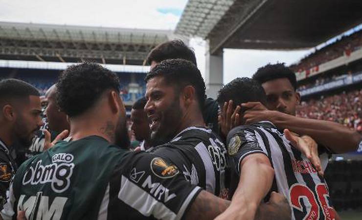 Atlético-MG provoca Fla após título da Supercopa: 'Cheirinho de campeão'