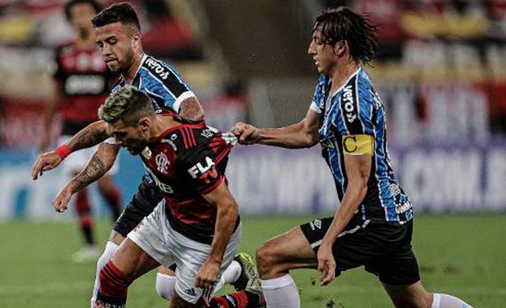 Liverpool, Corinthians e Grêmio x Flamengo: jogos de quinta e onde assistir