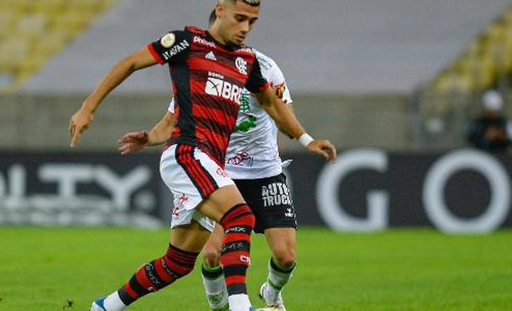 Fulham acerta com United por Andreas Pereira e busca 'sim' do jogador