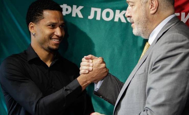 Oferecido, zagueiro Murilo é analisado por Flamengo e Palmeiras