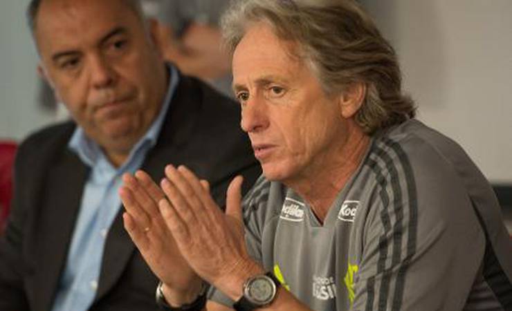 Flamengo começa semana com foco no elenco à disposição de Jorge Jesus