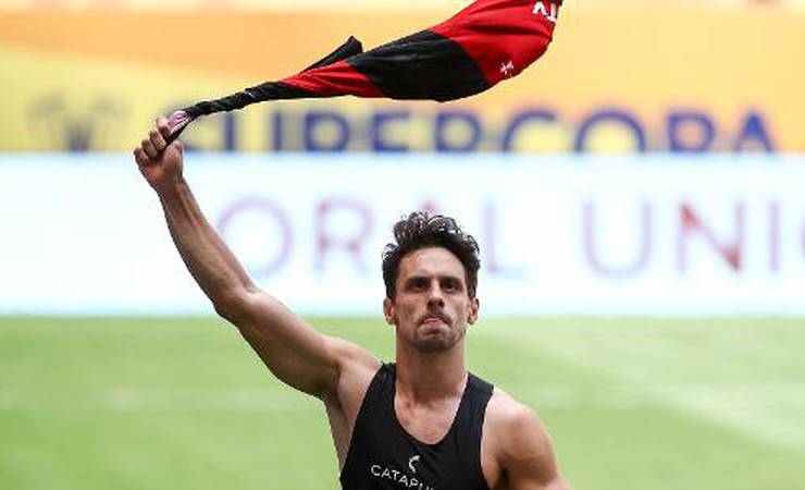 Rodrigo Caio celebra gol da "redenção" na Supercopa do Brasil