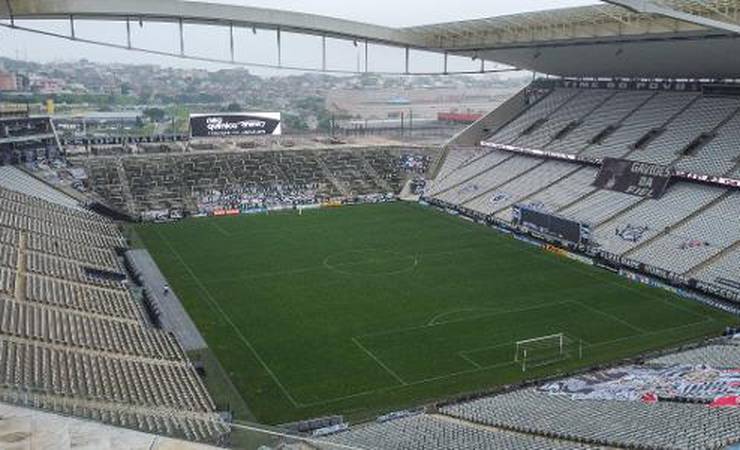 CBF vai bancar voo e hotel por Fla x Flu no estádio do Corinthians