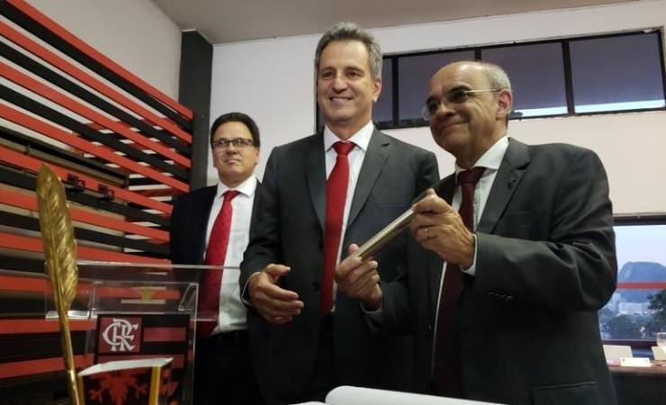 "Fla campeão do mundo": grupo que rompeu com Bandeira pode cumprir promessa