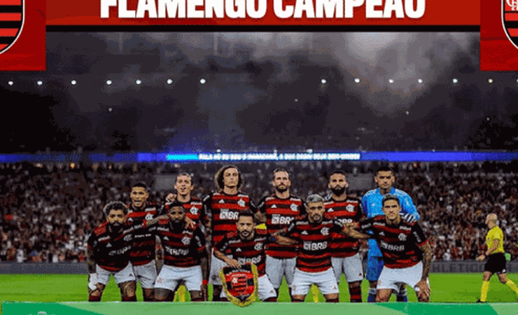 Neto diz que título já é do Flamengo e mostra pôster de campeão