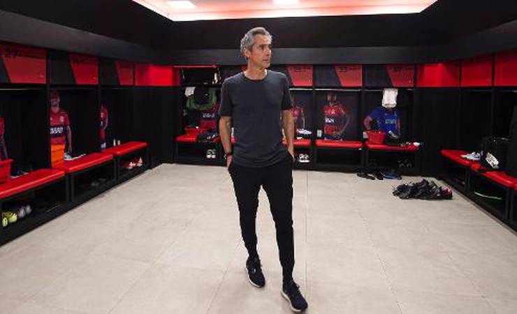 Romântico do futebol, Paulo Sousa vira meme e conquista torcida do Flamengo