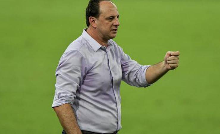 Ceni tem dilemas para escalar Flamengo em jogo que vale liderança