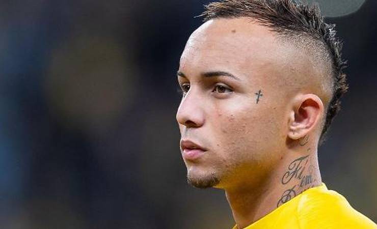 Mercado da bola: Scarpa longe do Palmeiras e Flamengo atrás de Cebolinha