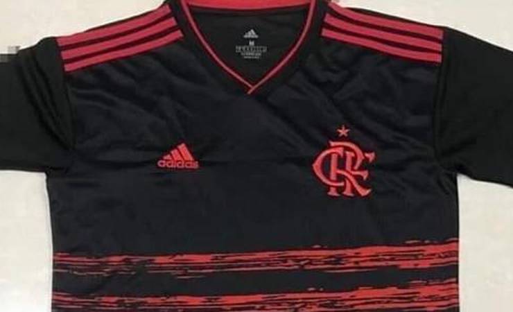 Nova camisa 3 do Flamengo é preta com riscos vermelhos; veja a imagem