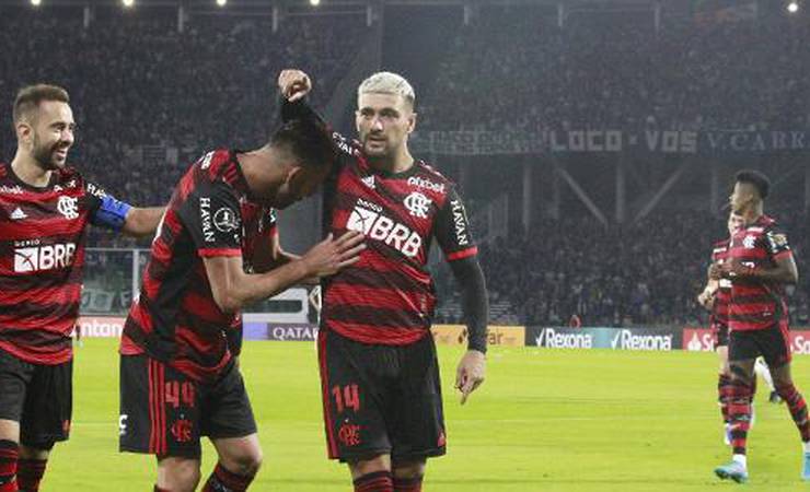Arrascaeta destaca o talento do Flamengo em reação contra o Talleres