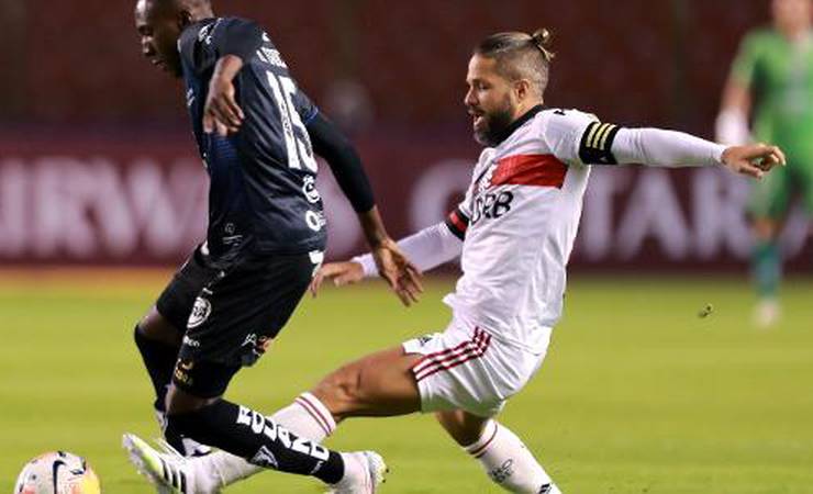 Del Valle anuncia outro caso de covid-19 antes de jogo contra o Flamengo