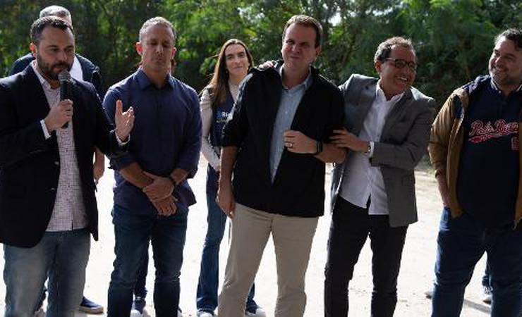 Presidente do Flu critica decisão por jogo do Vasco no Maracanã: 'Absurdo'