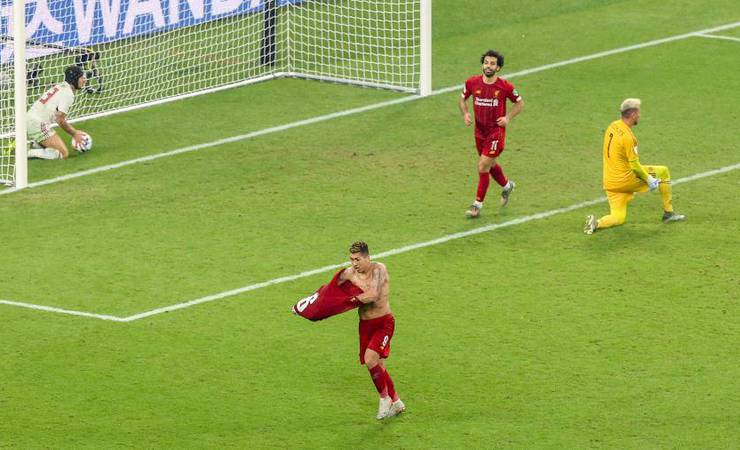 Firmino espanta 'sombra' de Gabigol pela 9 da seleção e decide o Mundial