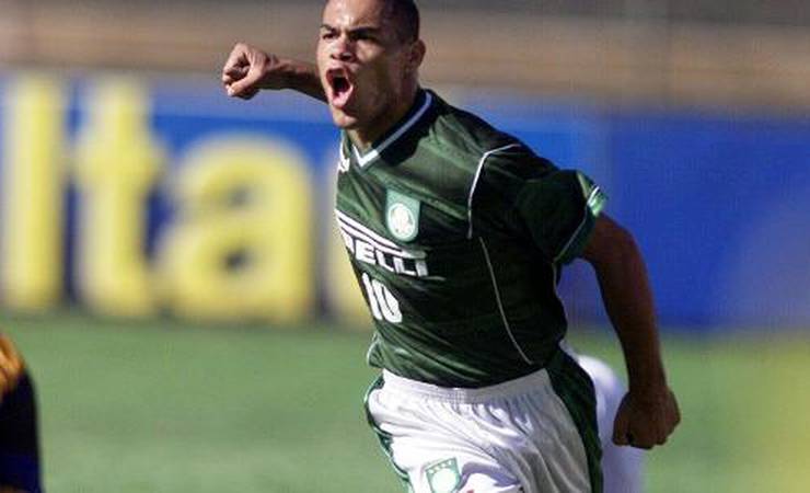 Pedro deveria ter chutado Fla por Palmeiras, diz goleador da Libertadores