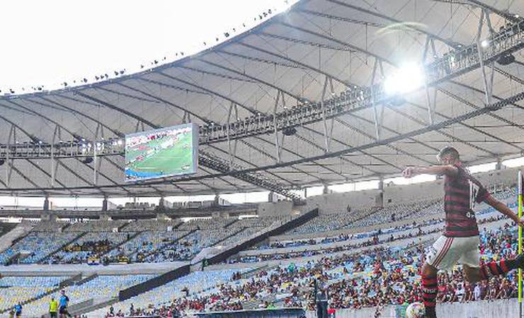 Arnaldo: "Flamengo perde pela falta de torcida, mas os outros perdem mais"