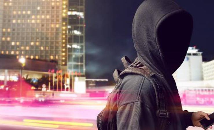 Crimes virtuais no futebol: existe caminho para proteger clubes e técnicos