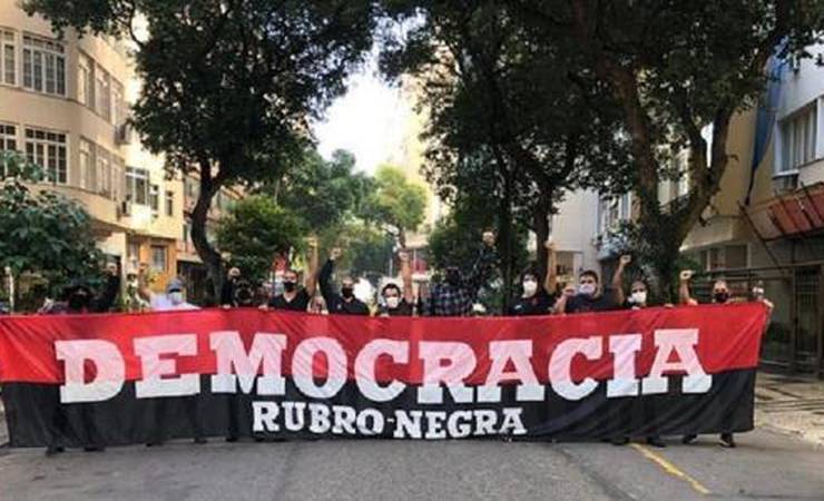 Como surgiu grupo de rubro-negros que fez ato contra bolsonaristas no Rio