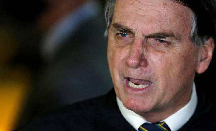 MP assinada por Bolsonaro não muda contratos atuais, argumenta Rede Globo