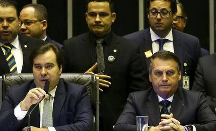 Deputados criticam atuação do governo na edição da nova MP do Mandante