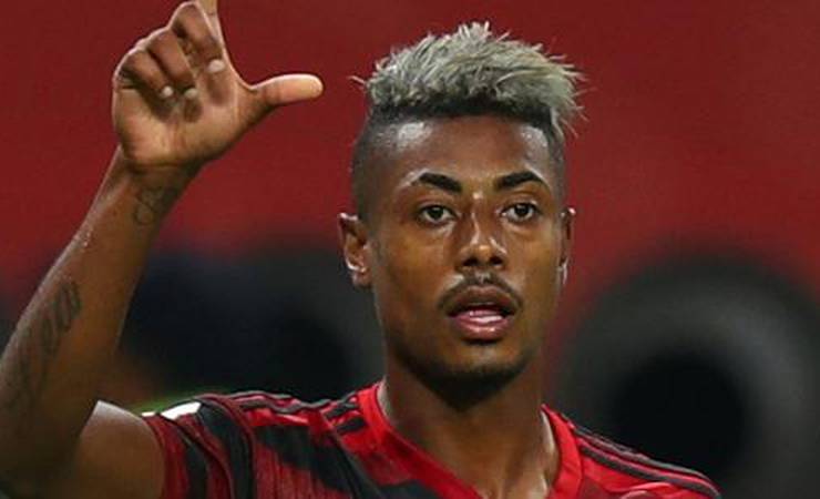 Bruno Henrique critica racismo e relembra João Pedro e Floyd: "Chega!"