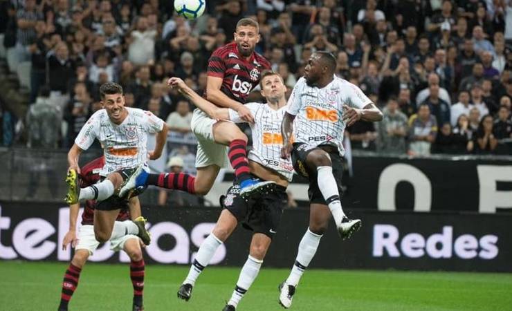 Flamengo tem Diego, e Corinthians mantém Jadson; veja escalações