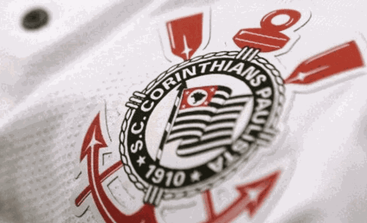 Ação que motivou tentativa de extorsão ao Corinthians está suspensa