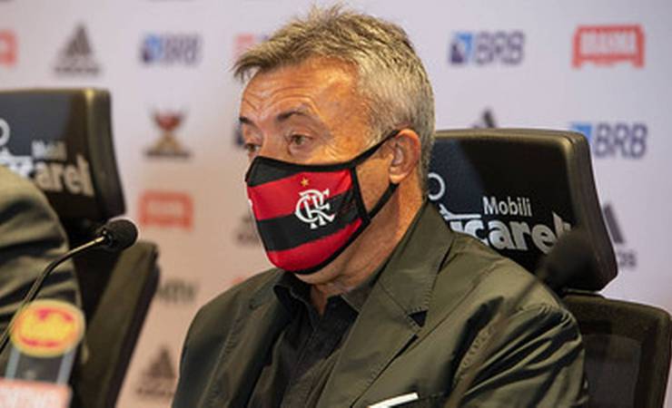 Flamengo: após 'portunhol' na apresentação, Domènec pede indicação de um professor de português