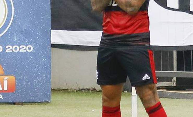 Com gol para Chadwick Boseman, Gabigol entra no seleto grupo de artilheiros do Flamengo