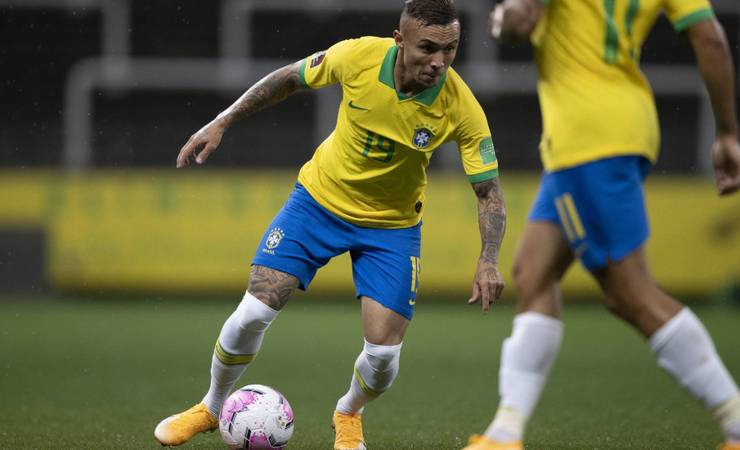 Flamengo acerta valores com Benfica para ter Everton Cebolinha, diz TV portuguesa