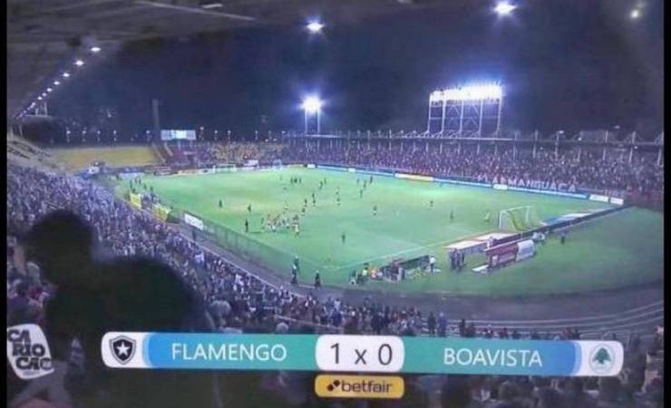 Erro em transmissão de jogo do Carioca troca escudo do Flamengo pelo do Botafogo