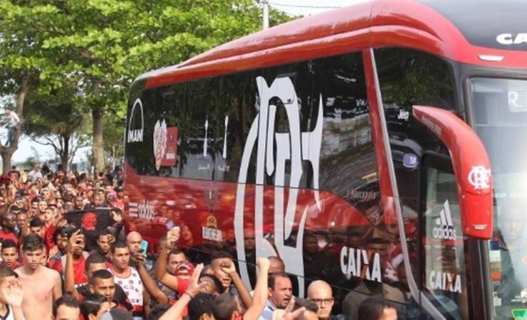 Segurança reforçada e escolta policial: Flamengo se prepara para clima hostil no Uruguai