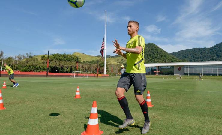 Corinthians, Emelec e assédio da Europa: Cuéllar fala do que vem pela frente no Flamengo