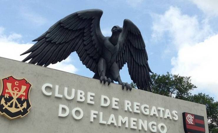 Volta do Flamengo ao mercado afasta chance de acordo com famílias de duas vítimas de incêndio no Ninho