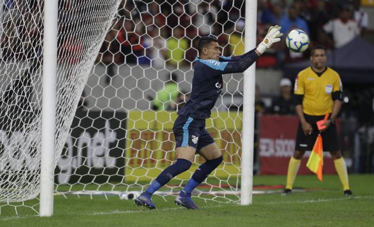 Jesus diz que Arrascaeta seria primeiro cobrador do Flamengo e Diego estava 'entre os seis ou sete'